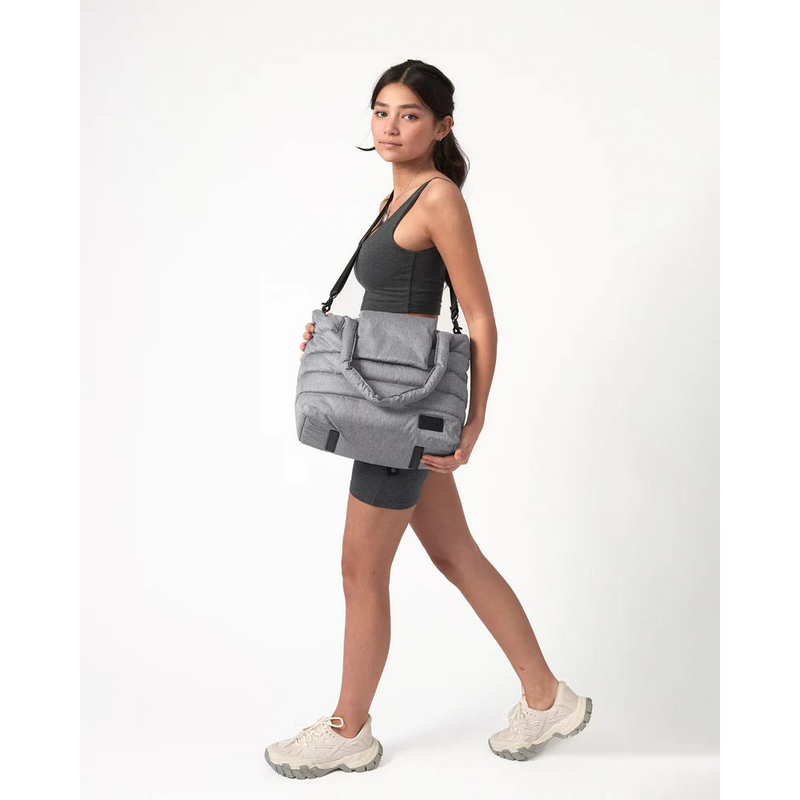 7 AM Voyage Capri Diaper Crossbody Tote - Heather Grey