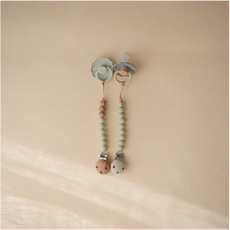 Mushie Silicone Pacifier Clip | Hera Sage